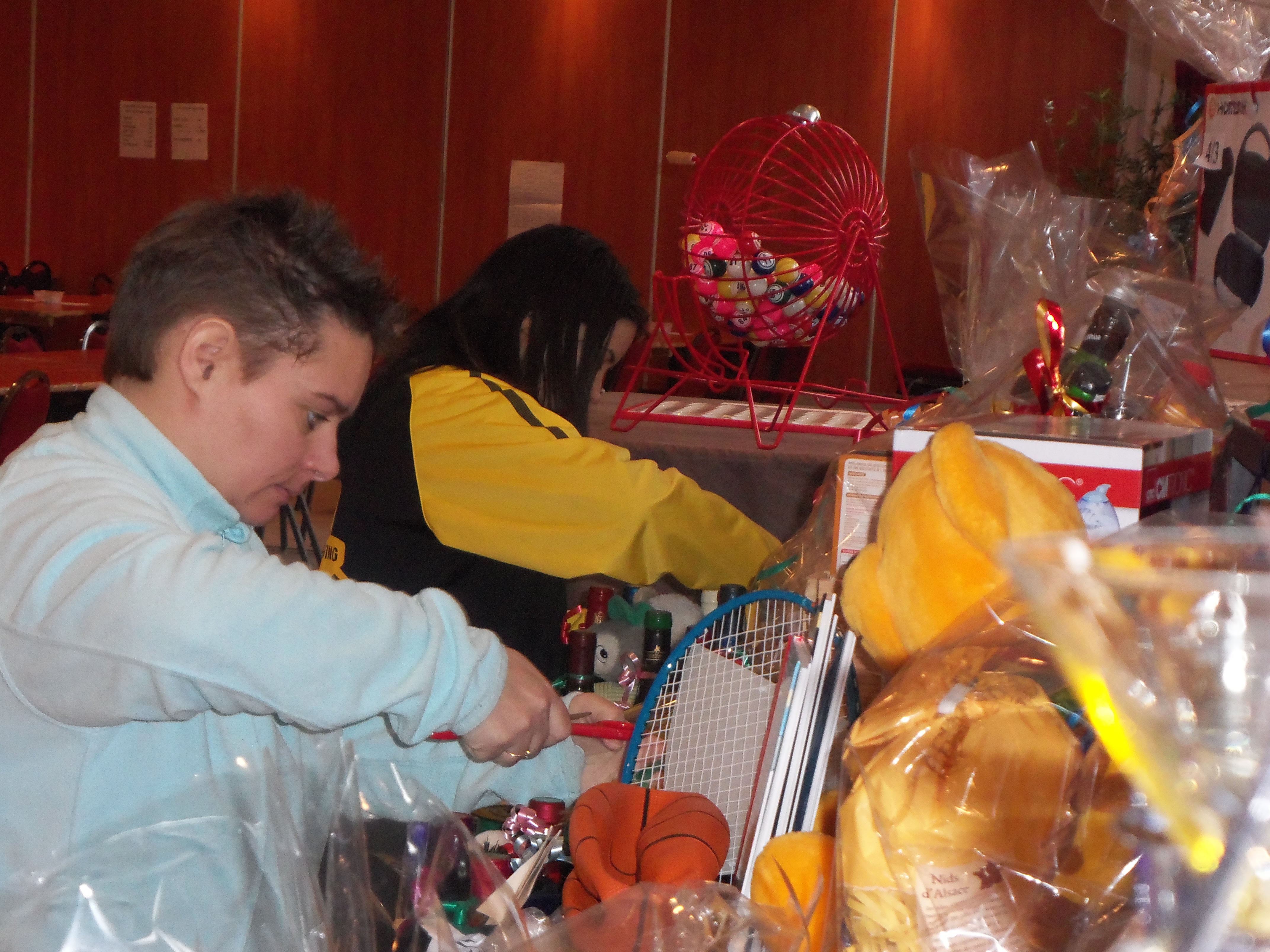 Décoratrices à l'oeuvre Décoratrices à l'oeuvre